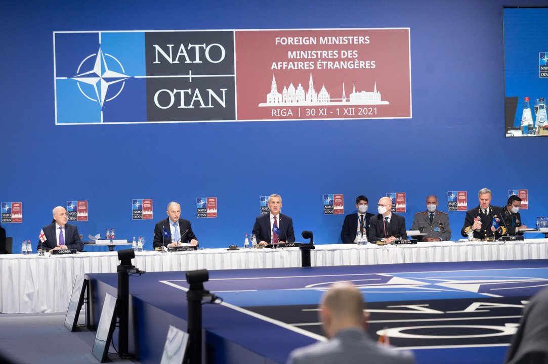 Foto: Una reunión de ministros de la OTAN, en Riga